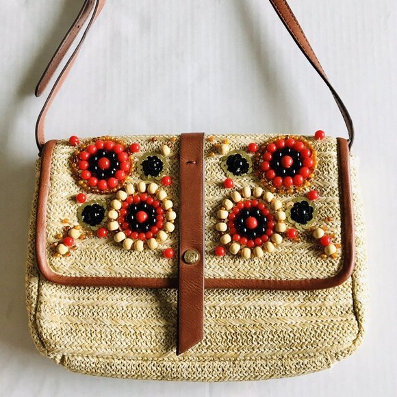 TOMMY BAHAMA Santa Barbara Beaded Straw Crossbody Clutch - Picture 4 of 11